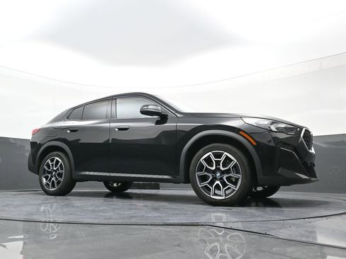 Used 2025 BMW X2 xDrive28i image 22