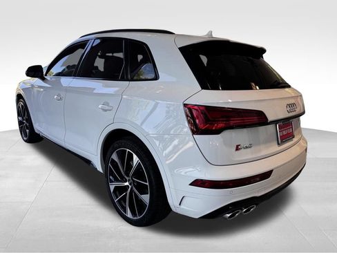 Used 2021 Audi SQ5 Premium Plus w/ Premium Plus Package AWD/4WD image 4