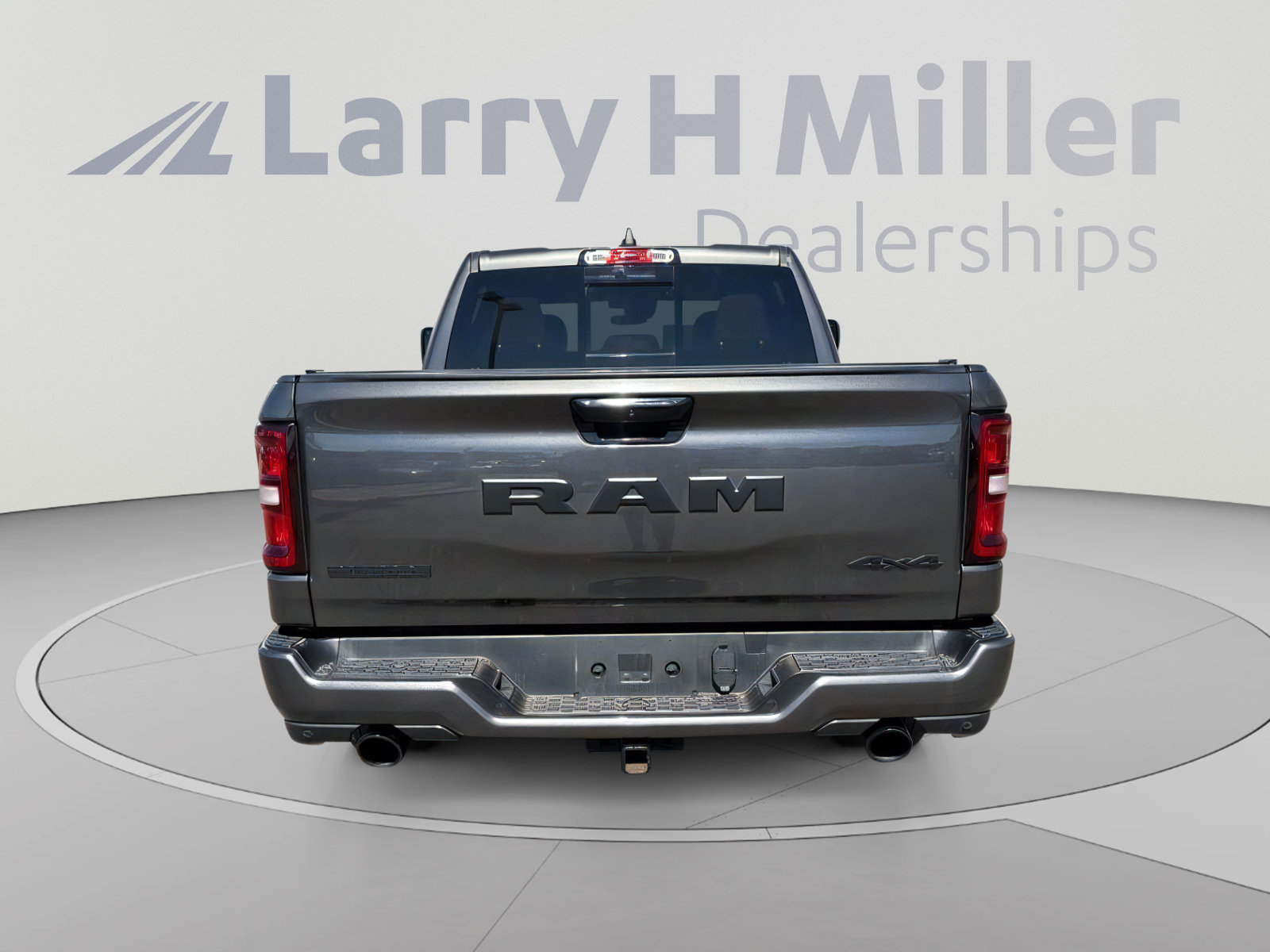 Used 2025 RAM 1500 Big Horn AWD/4WD image 5