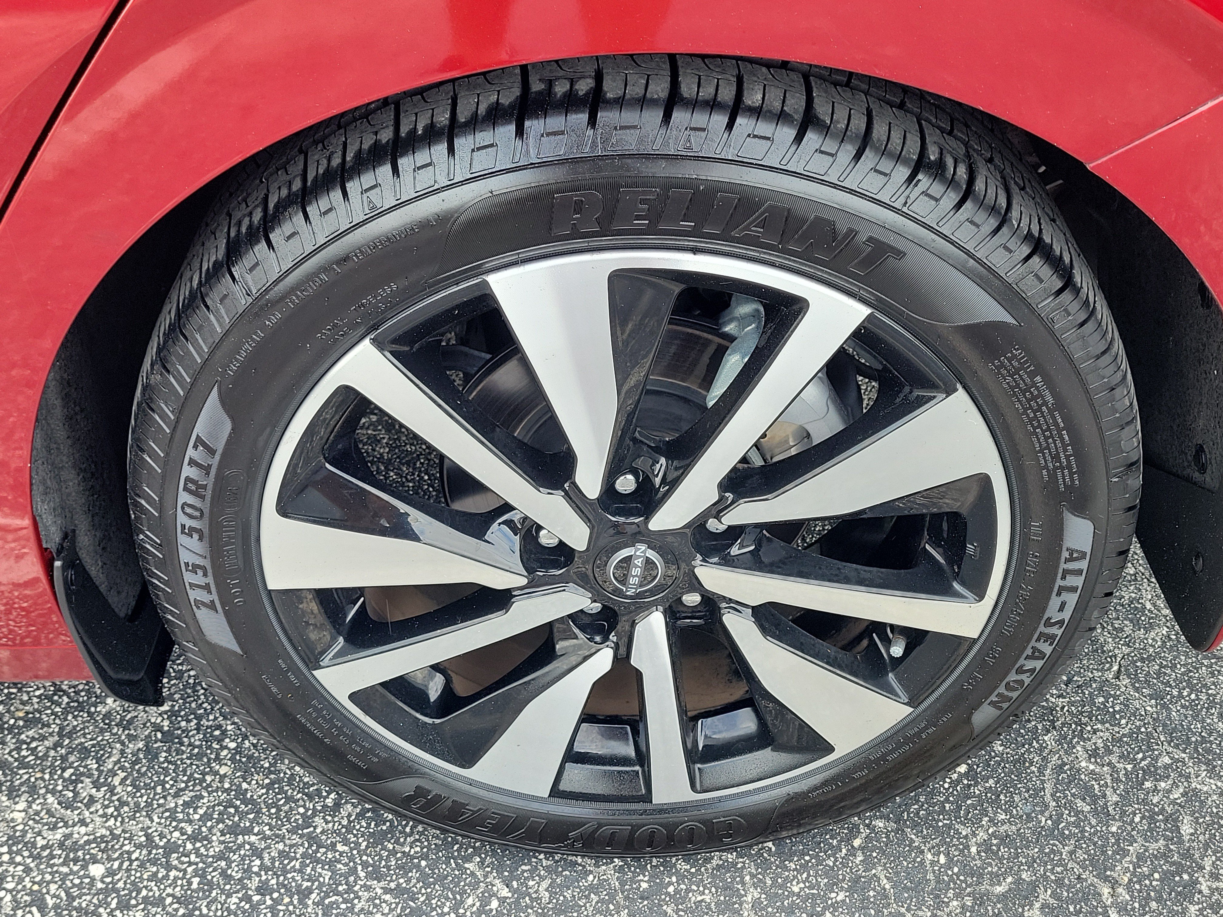 Certified 2024 Nissan Sentra SV w/ SV Premium Package FWD image 8