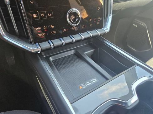 Used 2026 GMC Acadia Elevation FWD image 19