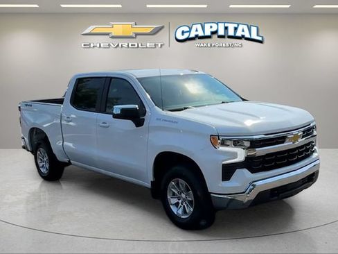 Used 2025 Chevrolet Silverado 1500 LT AWD/4WD image 8