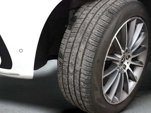 Used 2024 Mercedes-Benz GLE 350 4MATIC image 44