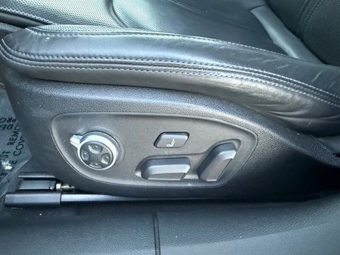 Used 2013 Audi S6 Prestige w/ Innovation Pkg image 27