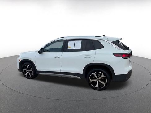Used 2026 Volkswagen Tiguan SE AWD/4WD image 9