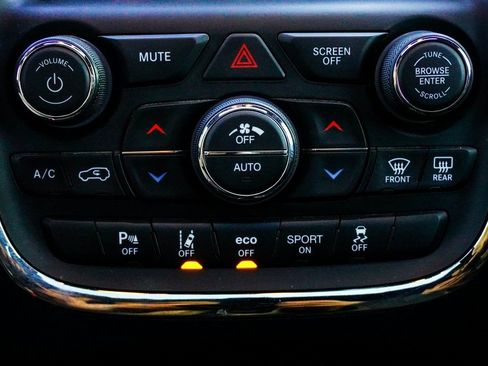 Used 2020 Dodge Durango R/T w/ Technology Group image 17