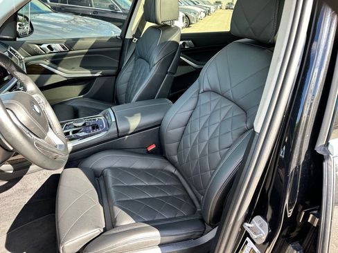 Used 2025 BMW X7 xDrive40i w/ Premium Package image 20