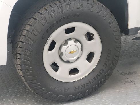 Used 2020 Chevrolet Colorado W/T w/ WT Convenience Package RWD image 31