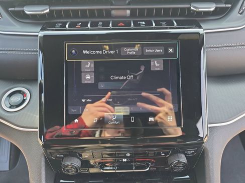 New 2026 Jeep Grand Cherokee L L LAREDO X 4X4 image 22