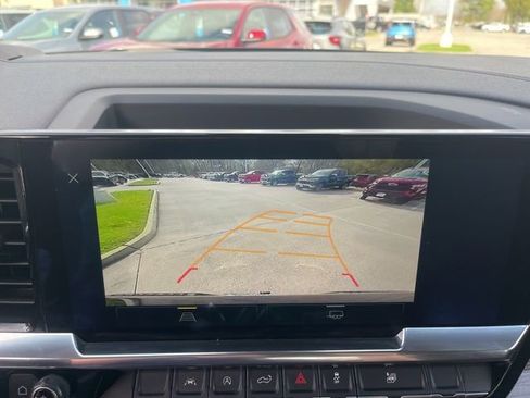 Used 2025 Chevrolet Silverado 1500 LT image 24