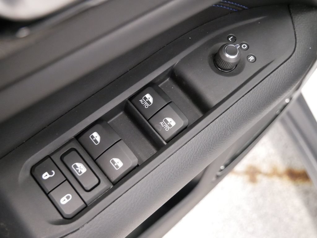 New 2026 Jeep Compass Latitude AWD/4WD image 19
