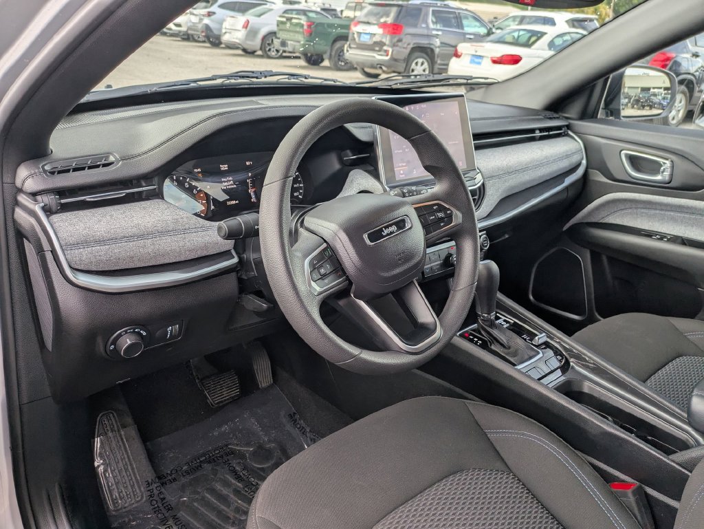 Used 2024 Jeep Compass Sport AWD/4WD image 34