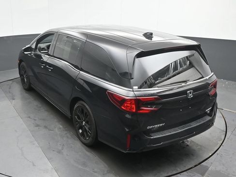 Used 2025 Honda Odyssey Sport-L image 42