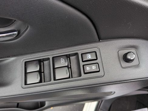 Used 2024 Nissan Frontier SV w/ Technology Package AWD/4WD image 15