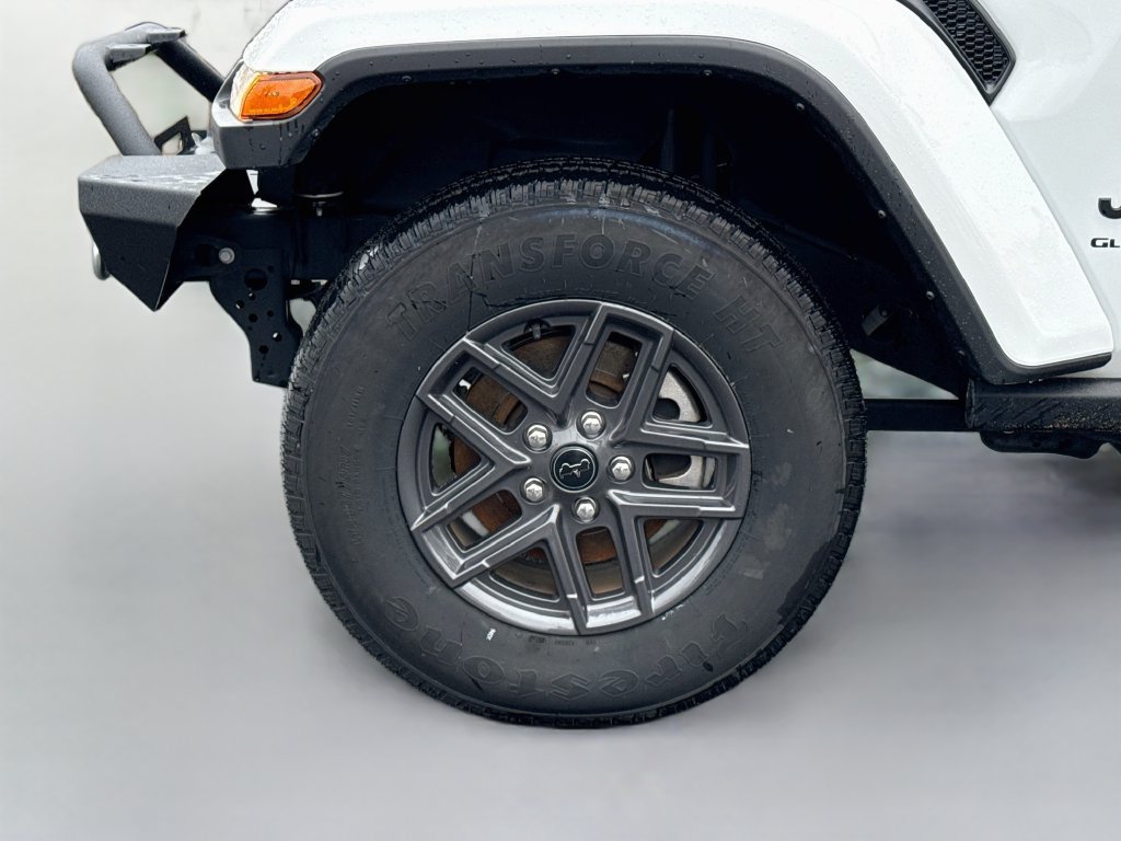 Used 2024 Jeep Gladiator Sport AWD/4WD image 33