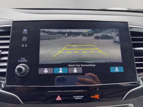 Used 2021 Honda Pilot EX image 13