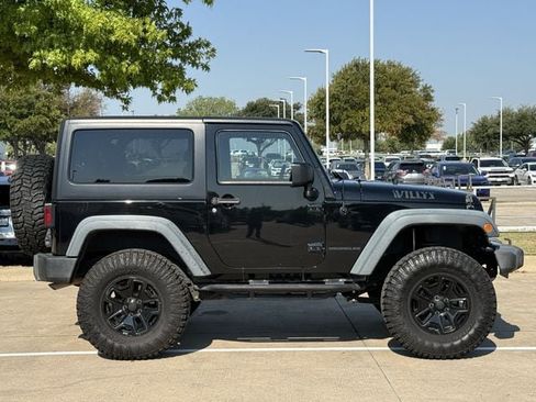 Used 2015 Jeep Wrangler Sport AWD/4WD image 3
