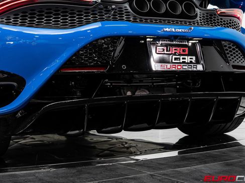 Used 2022 McLaren 765LT RWD image 28