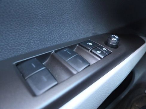 Used 2023 Toyota Camry LE image 21