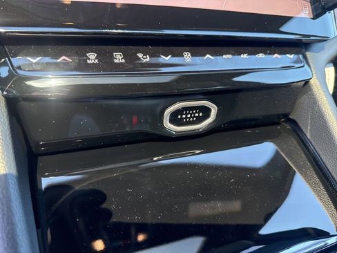 New 2026 Jeep Grand Cherokee Altitude image 16