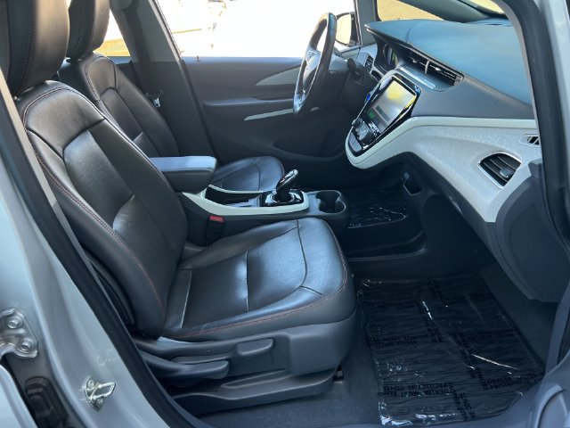 Used 2020 Chevrolet Bolt Premier w/ Infotainment Package FWD image 38