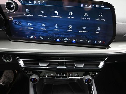 New 2026 Chevrolet Traverse LT w/ Sun and Wheel Package image 24