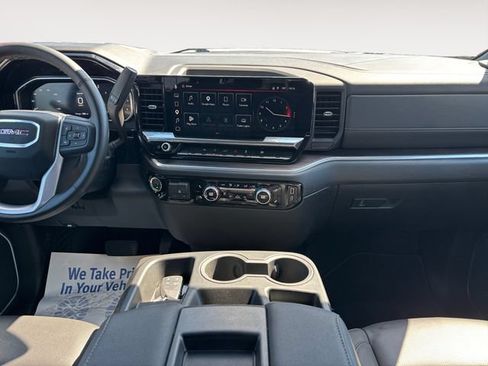 Used 2026 GMC Sierra 1500 SLT AWD/4WD image 11