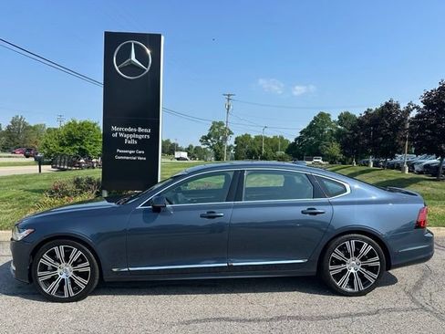 Used 2023 Volvo S90 B6 Ultimate w/ Lounge Package AWD/4WD image 2