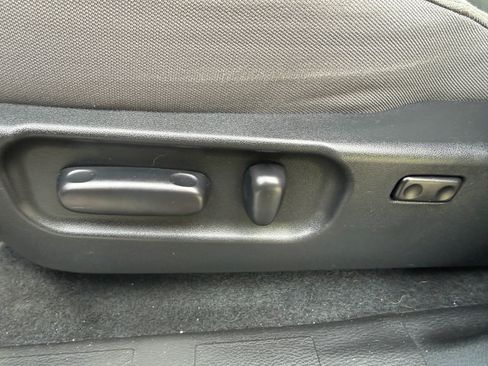 Used 2023 Toyota Tacoma SR5 AWD/4WD image 18