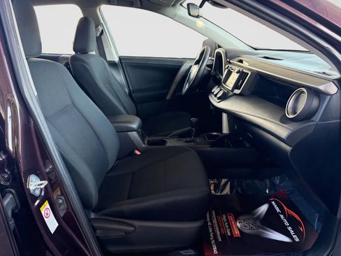 Used 2018 Toyota RAV4 LE w/ All Weather Liner Package AWD/4WD image 20