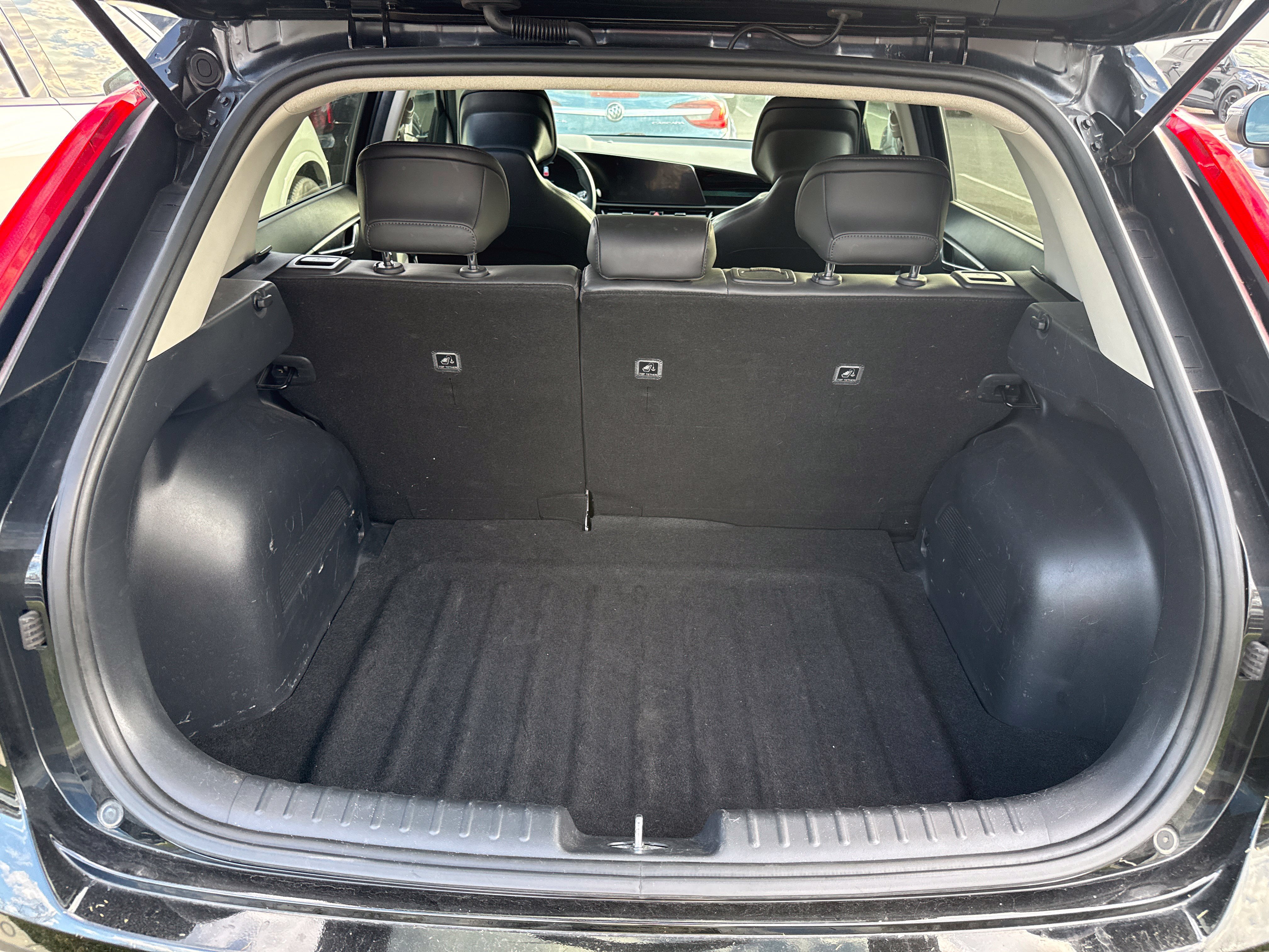 Used 2023 Kia Niro EX FWD image 17