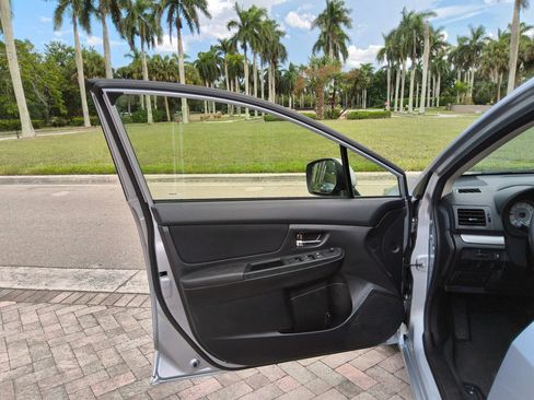 Used 2014 Subaru Impreza 2.0i Premium w/ All-Weather Package w/CVT AWD/4WD image 22