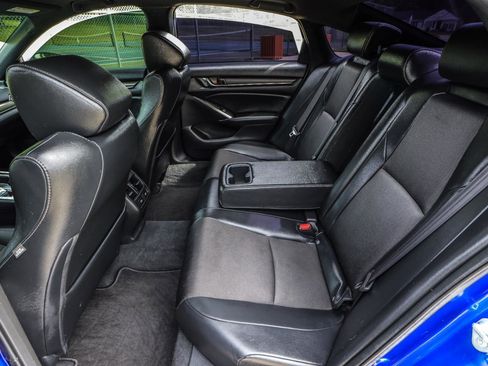 Used 2021 Honda Accord Sport image 40