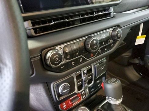 New 2024 Jeep Wrangler Unlimited Rubicon 392 AWD/4WD image 15