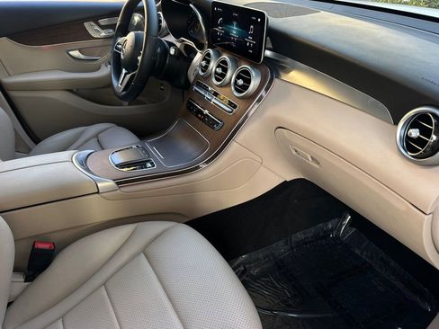 Certified 2022 Mercedes-Benz GLC 300 image 15