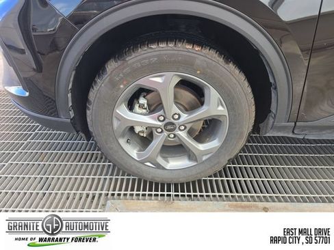 Used 2025 Ford Escape ST-Line Select AWD/4WD image 27