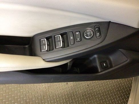 Used 2018 Honda Accord LX image 24