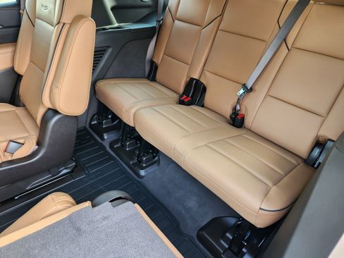 Certified 2025 Cadillac Escalade Premium Luxury w/ Touring Package AWD/4WD image 15