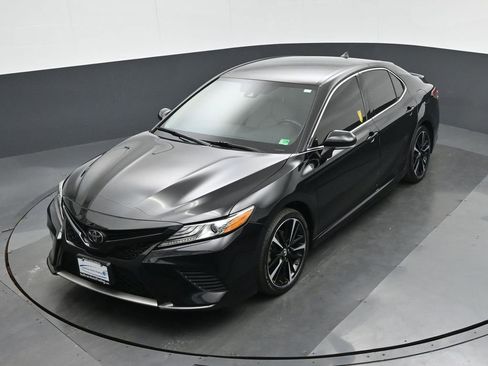 Used 2019 Toyota Camry XSE image 55