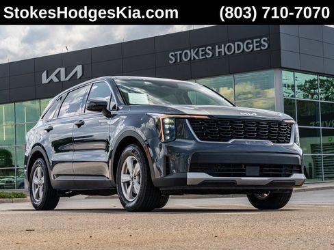 Used 2024 Kia Sorento LX FWD image 1