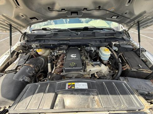 Used 2012 RAM 3500 ST w/ ST Decor Group AWD/4WD image 10