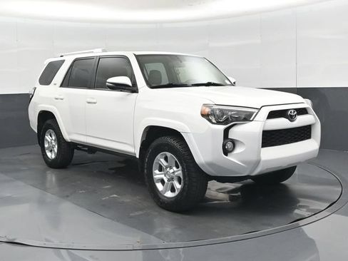 Used 2018 Toyota 4Runner SR5 Premium AWD/4WD image 1