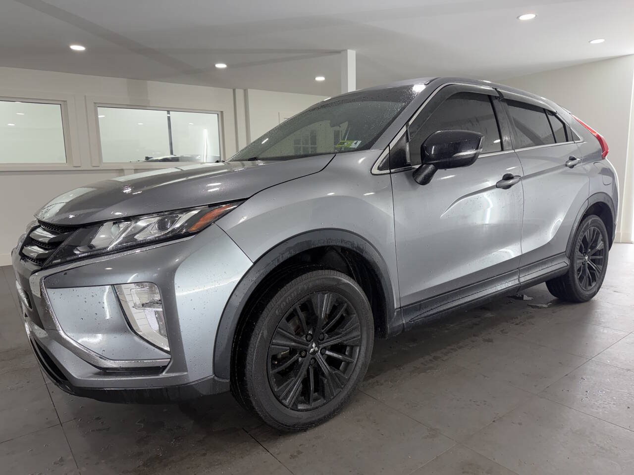 Used 2018 Mitsubishi Eclipse Cross LE AWD/4WD image 2