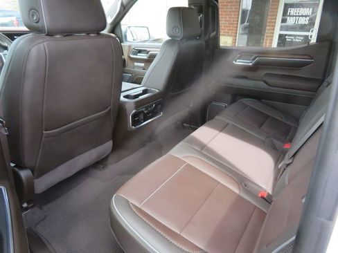 Used 2024 GMC Sierra 1500 Denali w/ Denali Reserve Package image 24