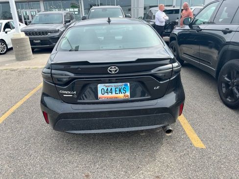 Used 2020 Toyota Corolla LE FWD image 6