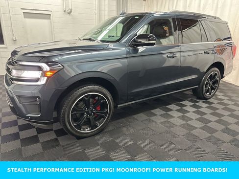 Used 2024 Ford Expedition Limited image 1