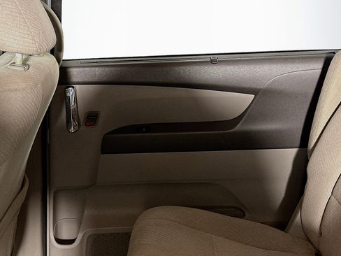 Used 2016 Honda Odyssey SE image 29