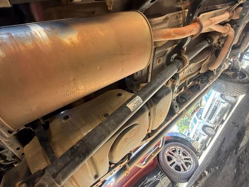 Used 2017 Toyota Tacoma SR5 w/ Tow Package RWD image 31