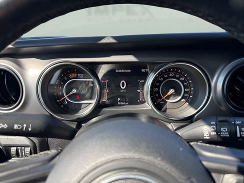 Used 2021 Jeep Wrangler Unlimited Sport image 23