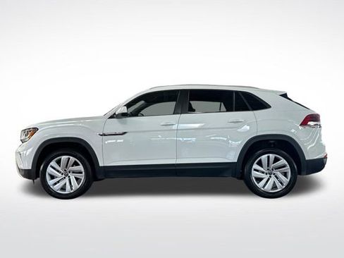 Certified 2022 Volkswagen Atlas Cross Sport SE image 9